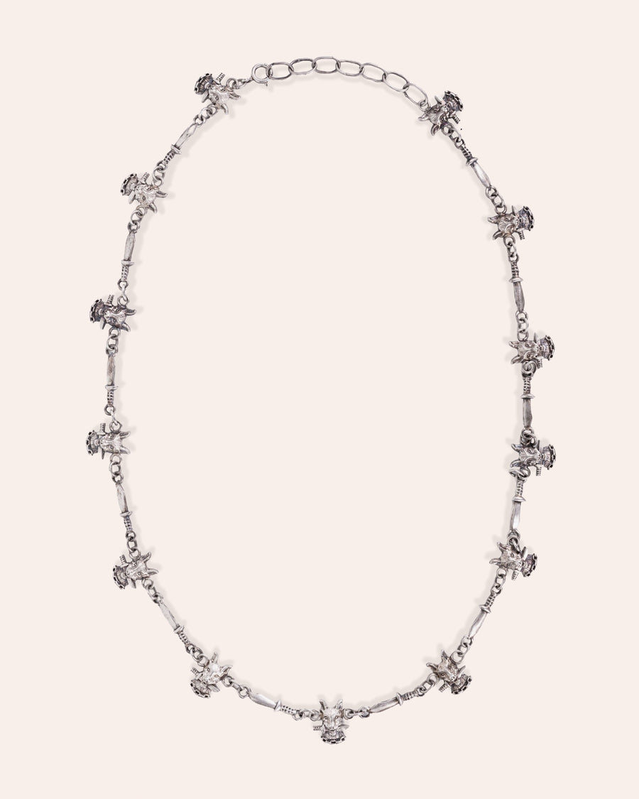 DOG & DAGGER NECKCHAIN IN SILVER