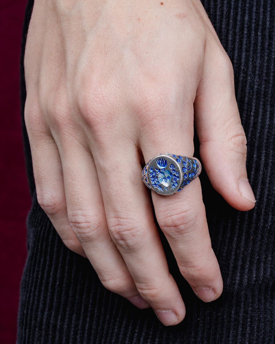 BLUE HEART SIGNET RING IN SILVER