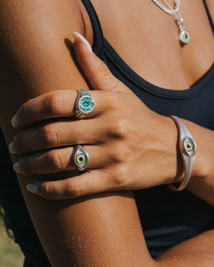GREEN EYE CUFF IN SILVER
