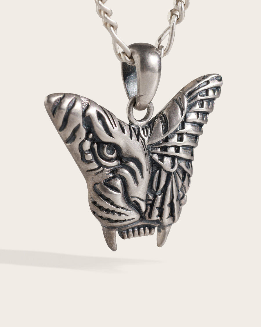 TIGER BUTTERFLY NECKLACE IN SILVER