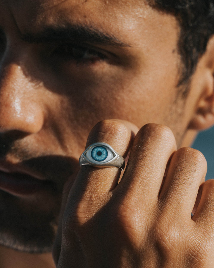 BLUE EYE RING IN SILVER