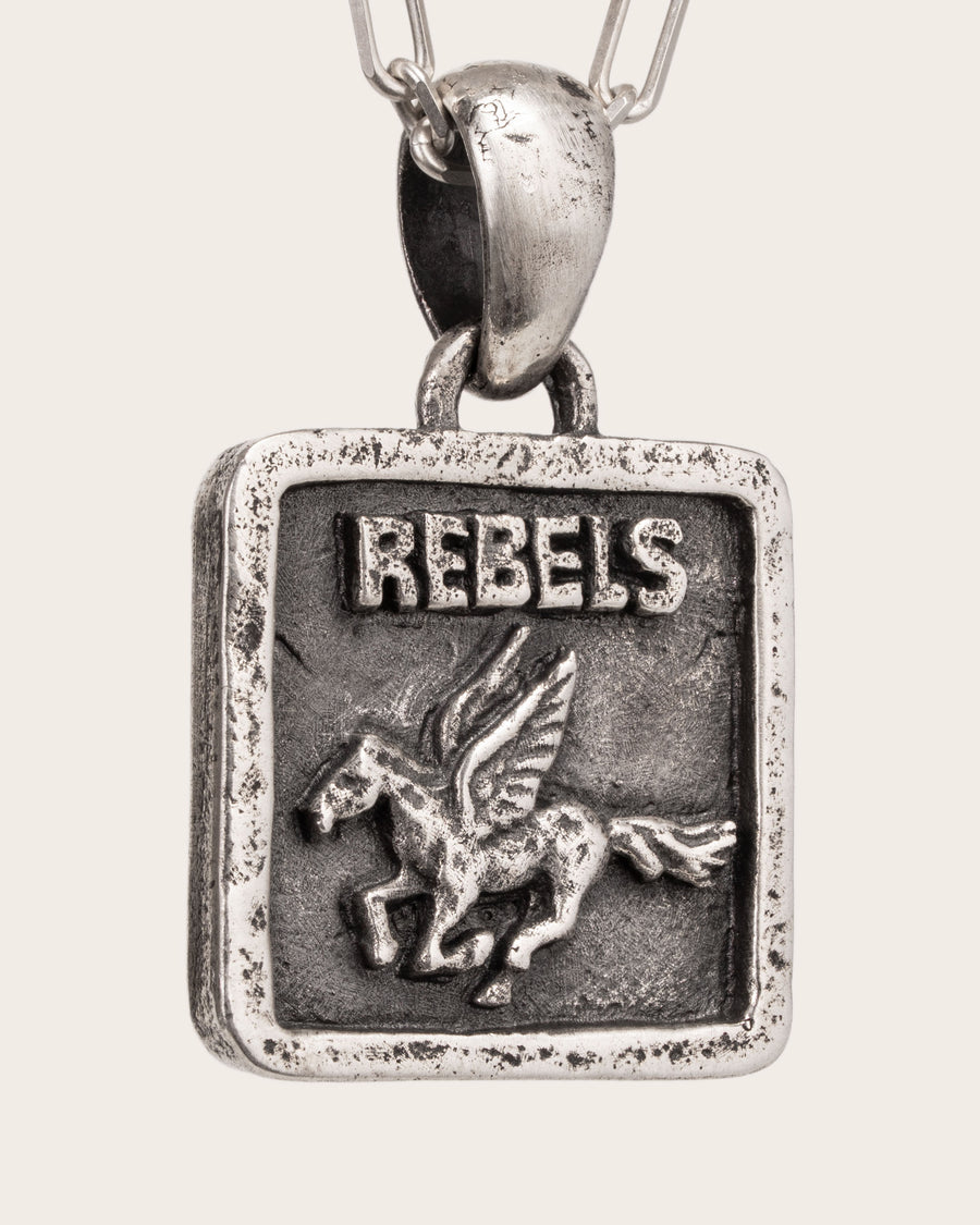 REBELS PENDANT IN SILVER