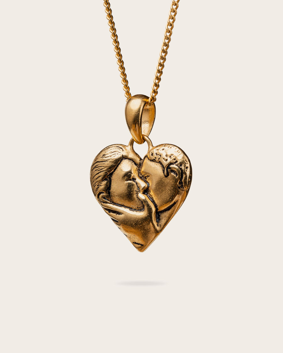 KISSING COUPLE PENDANT IN GOLD