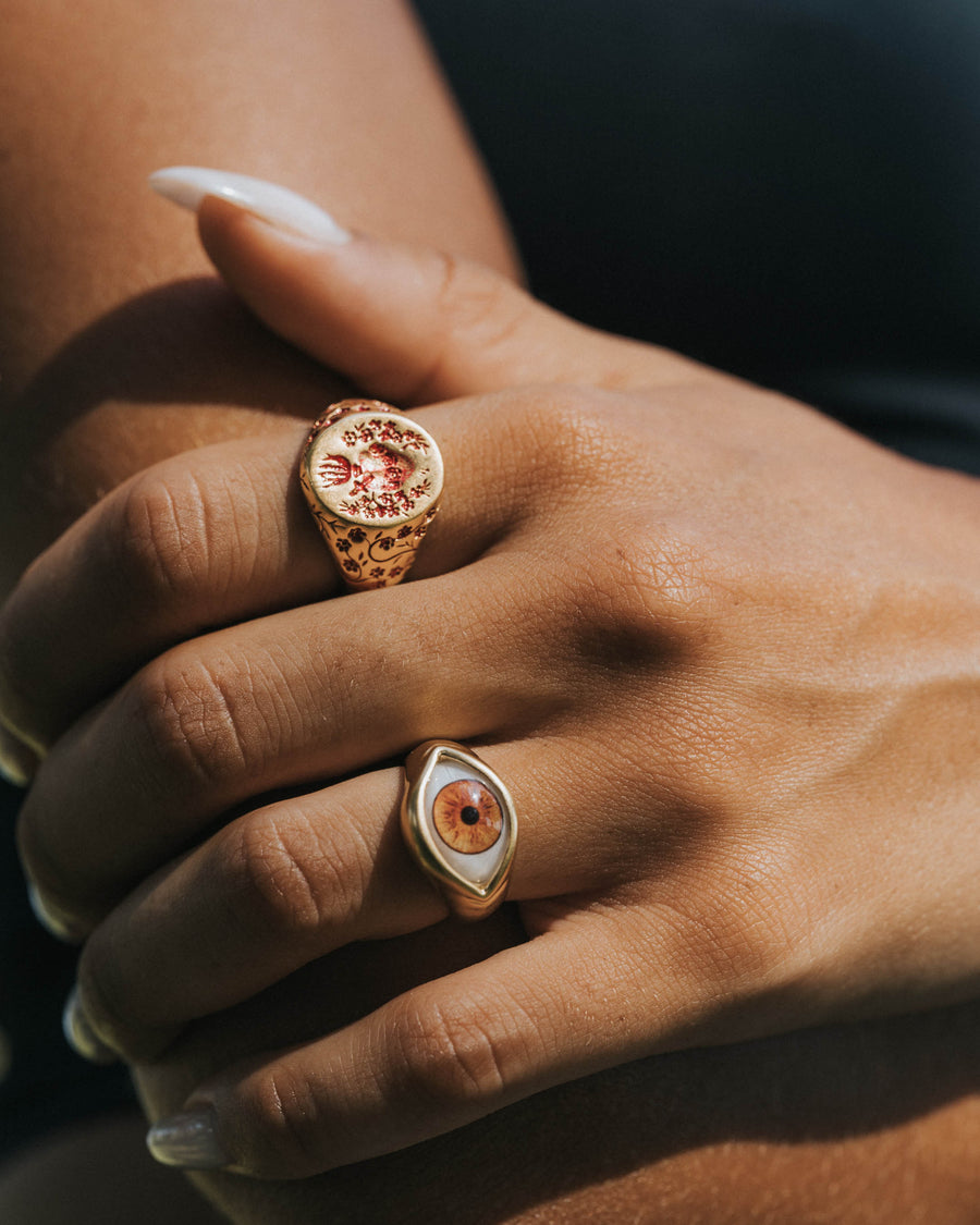 PINK HEART SIGNET RING IN GOLD