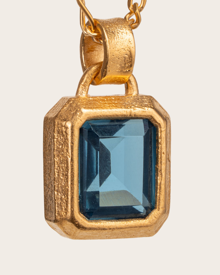 ICE BLUE GEMSTONE PENDANT IN GOLD