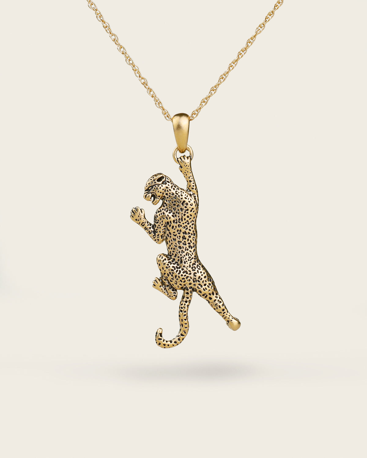 LEOPARD NECKLACE IN GOLD