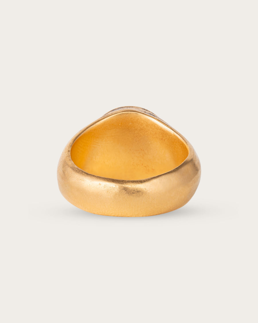 MIDNIGHT OYNX CROSS RING IN GOLD