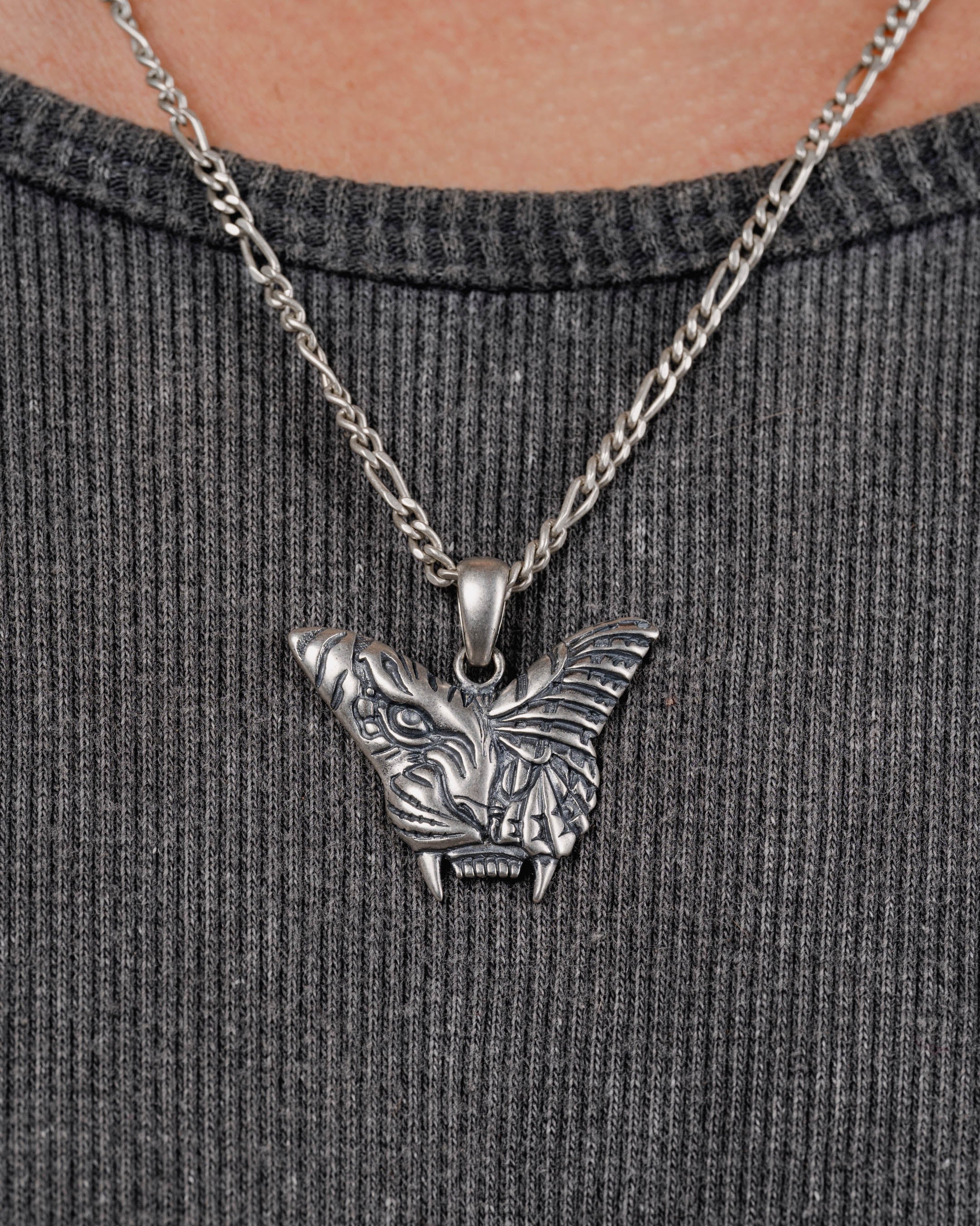 TIGER BUTTERFLY NECKLACE IN SILVER