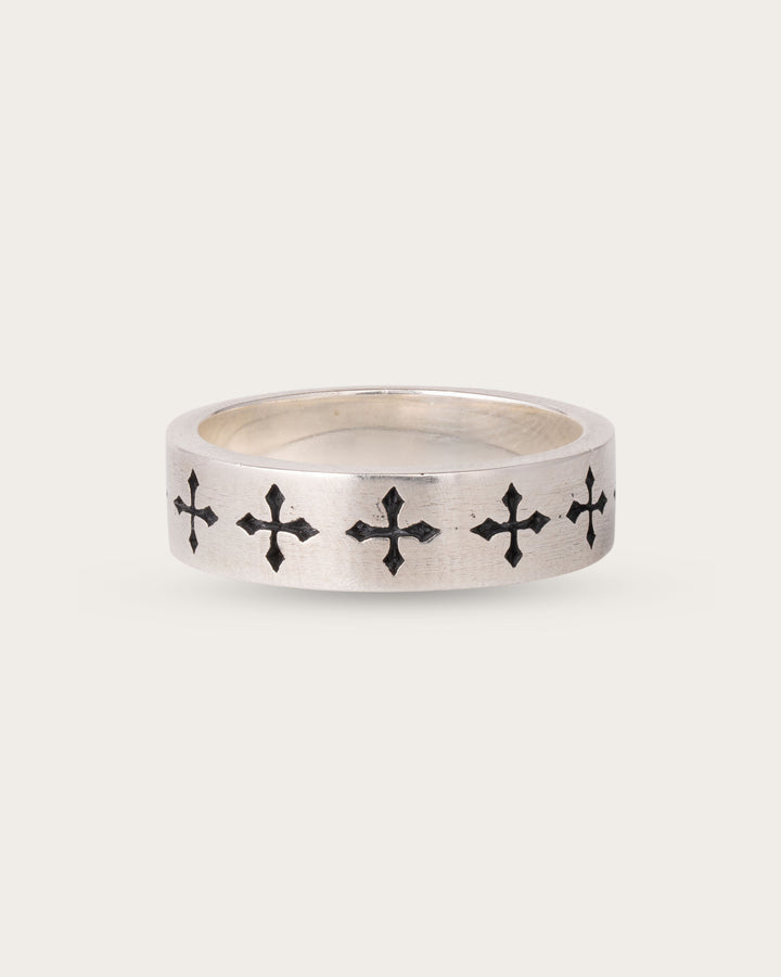 CROSS BAND RING IN SILVER