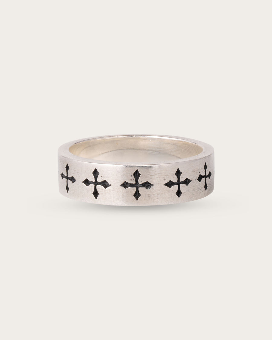 CROSS BAND RING IN SILVER