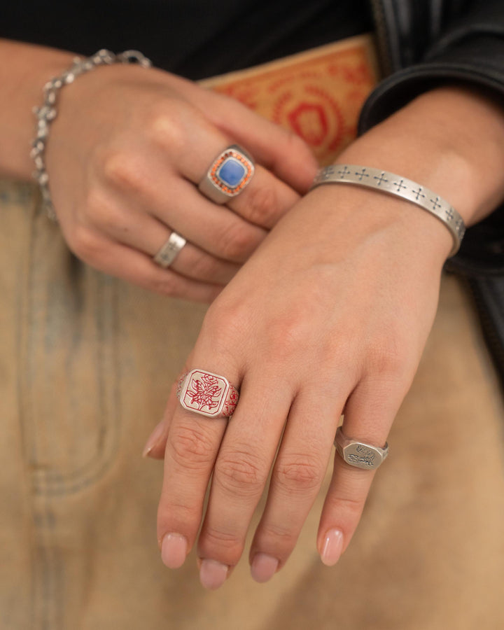 RED BUTTERFLY RING IN SILVER
