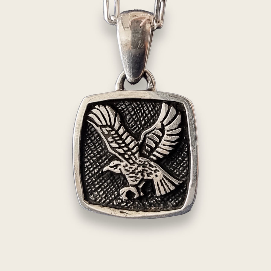 EAGLE NECKLACE IN SILVER