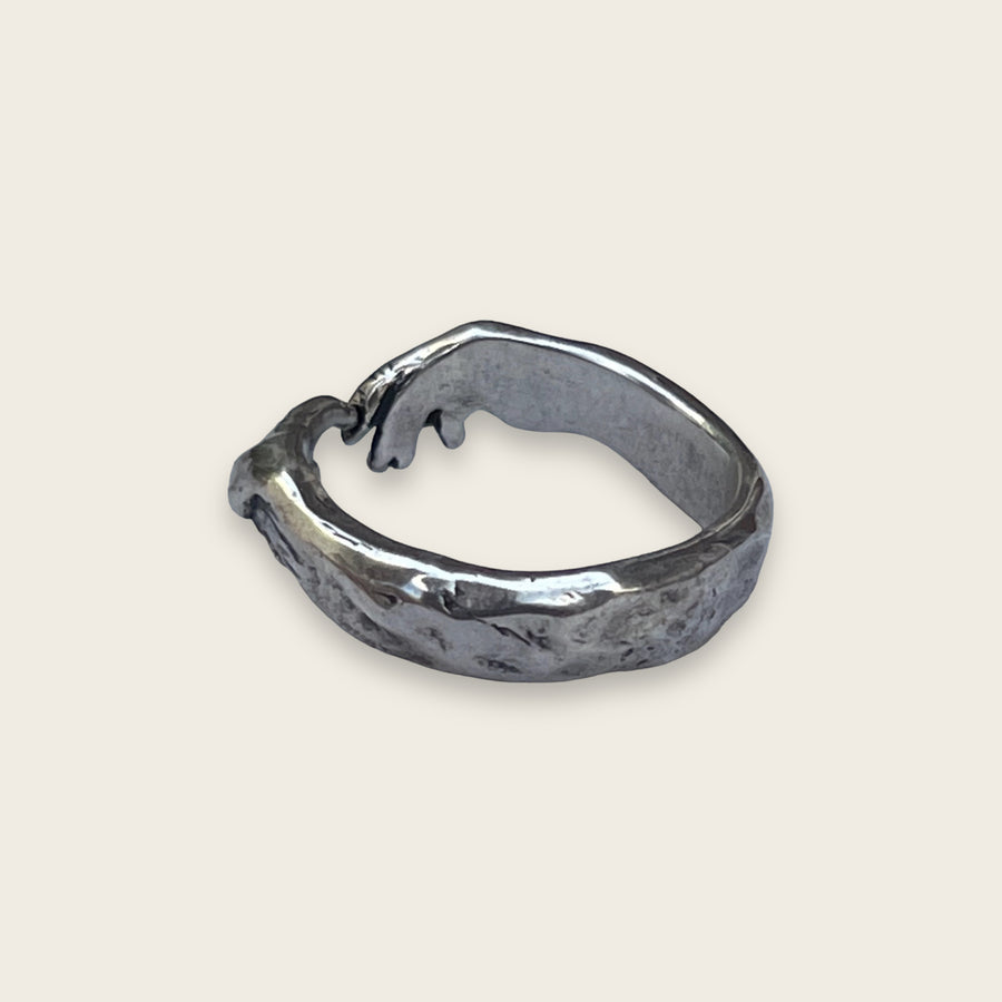 HAND OF GOD RING IN SILVER