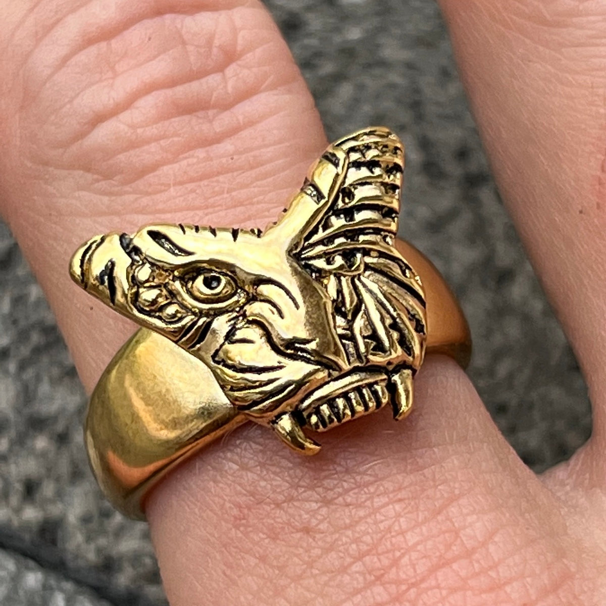 TIGER BUTTERFLY RING IN GOLD