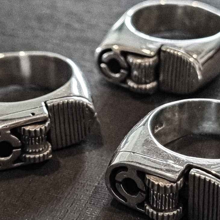 cigarette lighter ring LIGHTER RING IN SILVER – Untold-truth-ecom cigarette lighter ring LIGHTER RING IN SILVER – Untold-truth-ecom