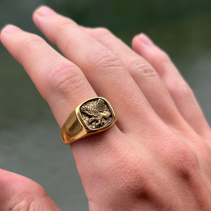 EAGLE RING IN GOLD