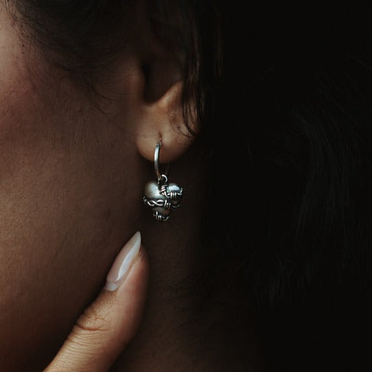 Barbwire Heart Earrings In Silver